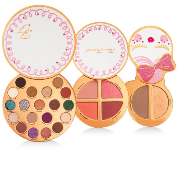 Too Faced Let It Snow, Girl Makeup Collection- NIB - Picture 2 of 8